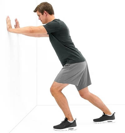 stretch calf muscles to reduce pain in foot knee and ankle